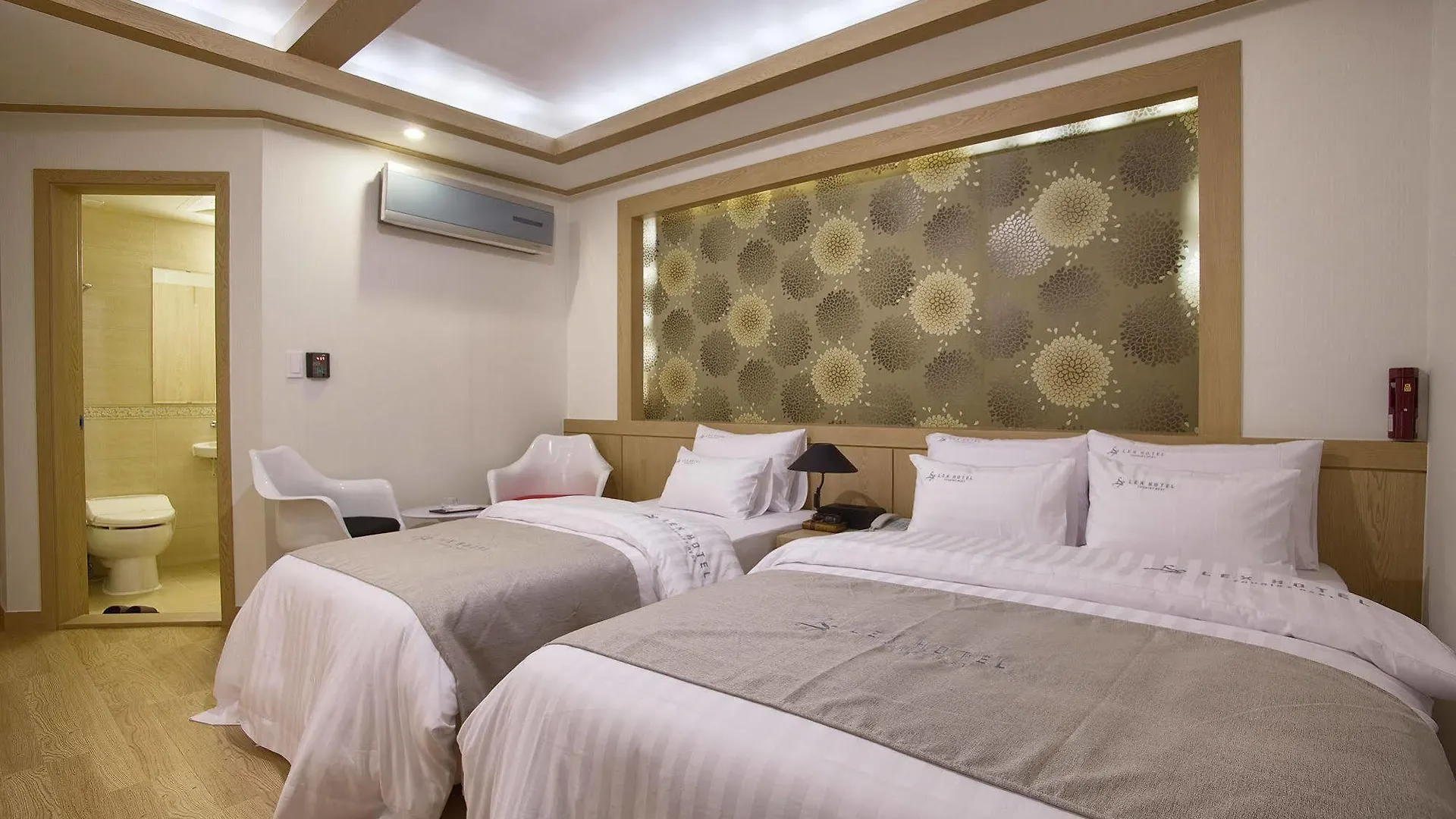 Lex Tourist Hotel Seoul 2*,